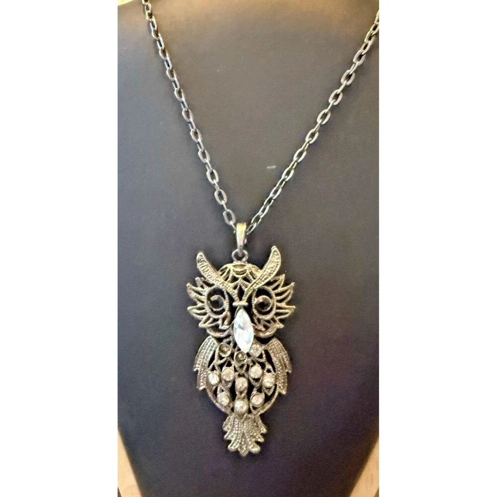 Vtg Owl Necklace Articulated Gun Metal Tone Rhinestone Eyes and Body 34